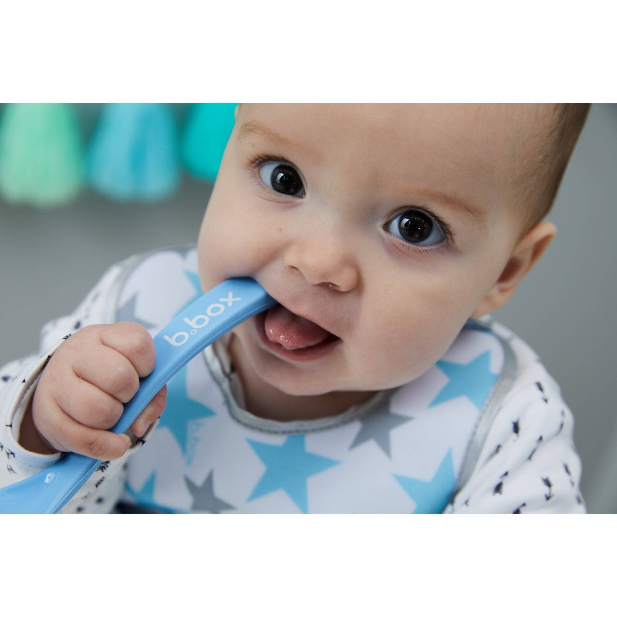 b.box Travel Bib - Splish Splash